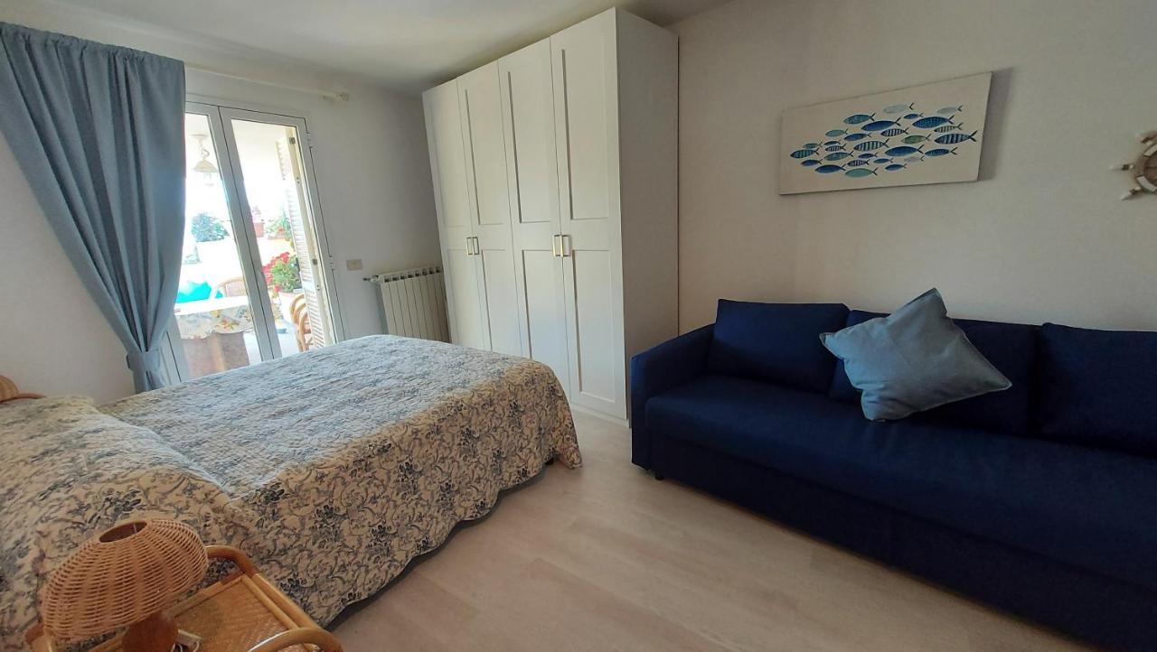 Villa Jone Diano Marina Buitenkant foto