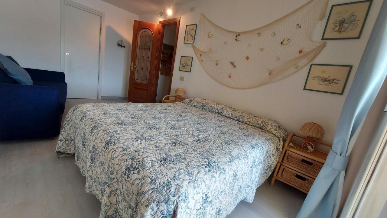 Villa Jone Diano Marina Buitenkant foto