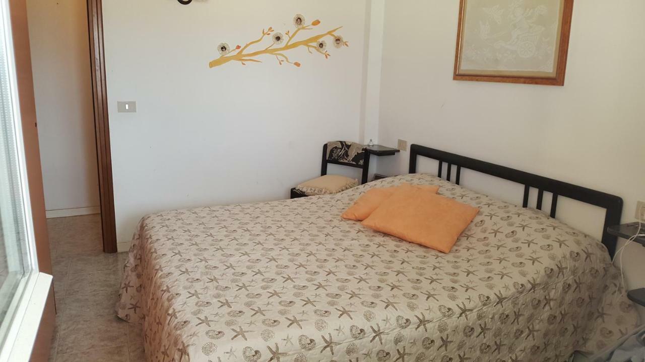Villa Jone Diano Marina Buitenkant foto