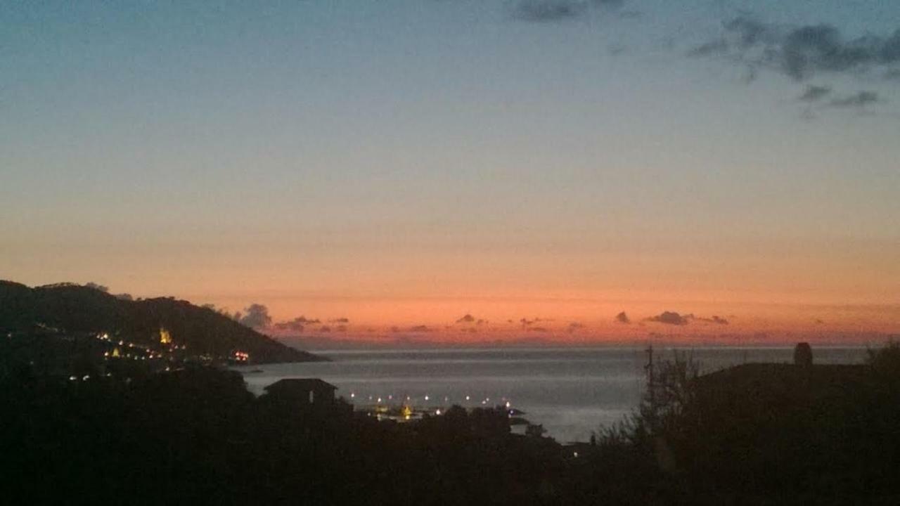 Villa Jone Diano Marina Buitenkant foto